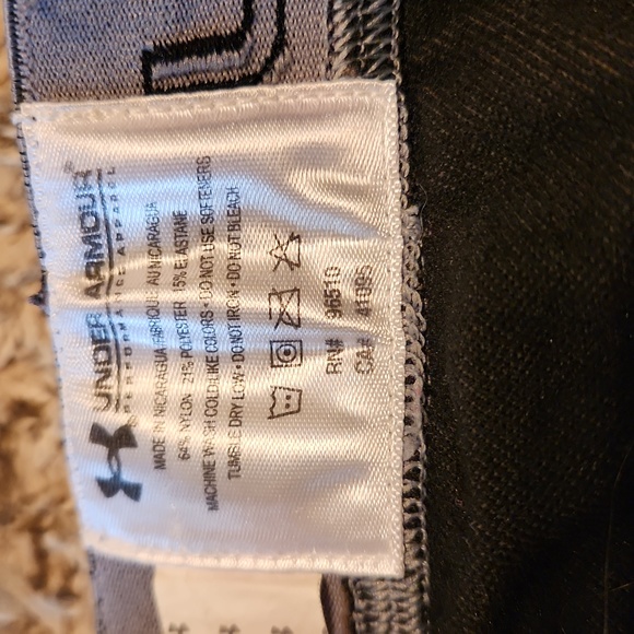 Under Armour Performance Pants in Olive Green - Picture 5 of 7